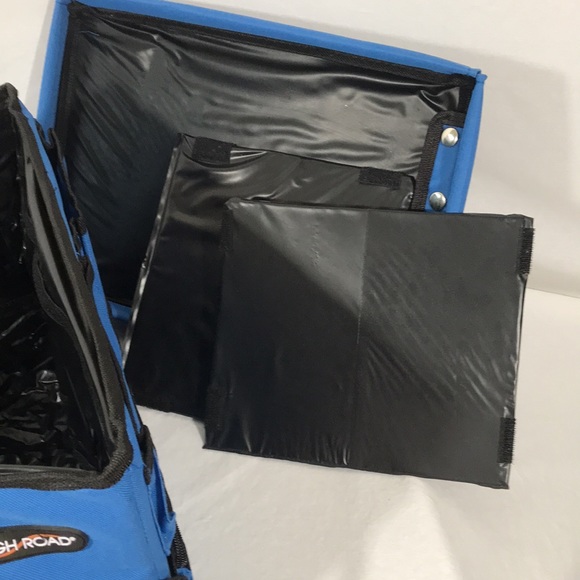 FIRM PRICE 
High Road Kids Back Seat Organizer/Color Blue & Black - Picture 11 of 16